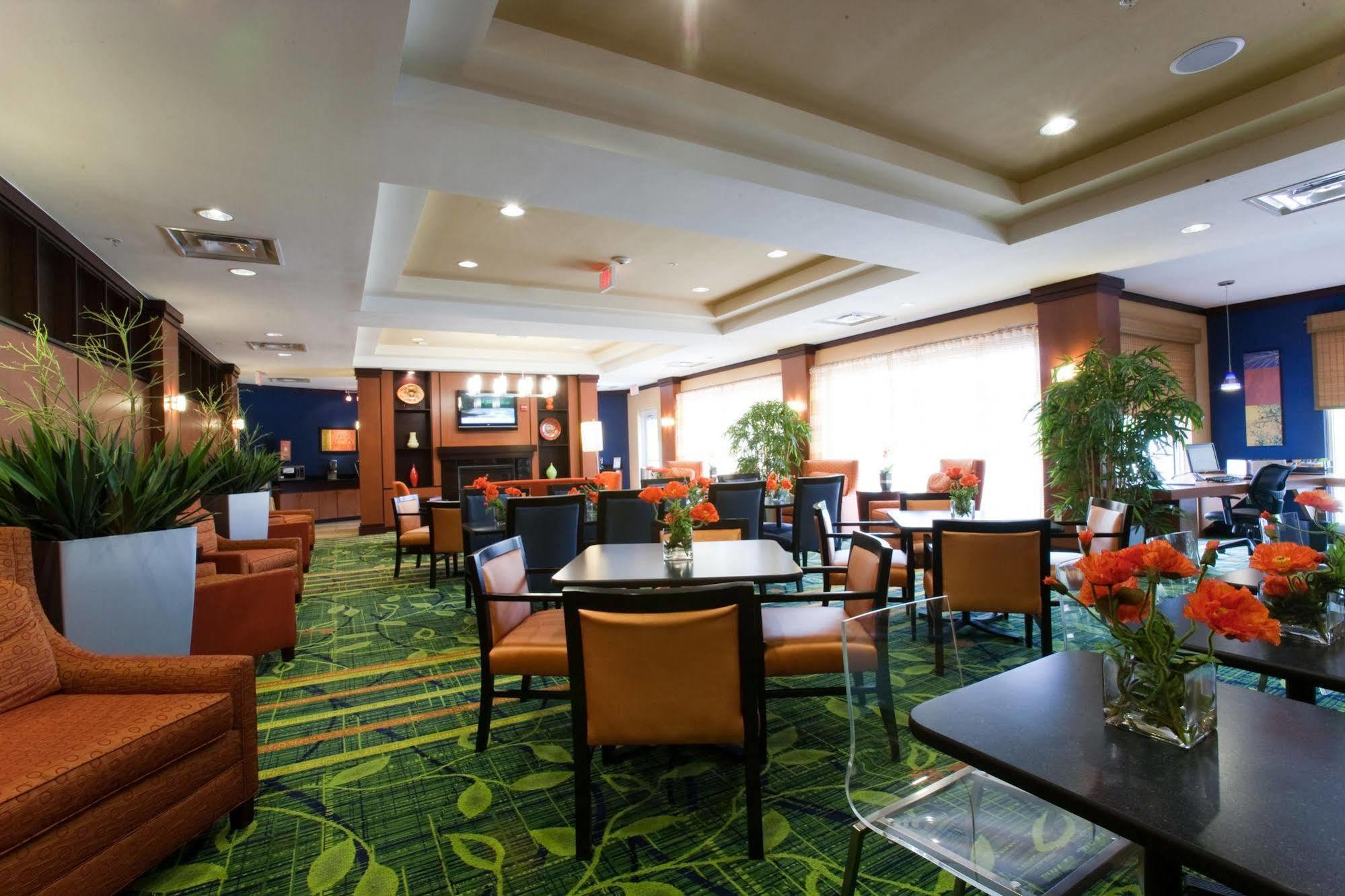 Fairfield Inn & Suites Palm Coast I-95 Exterior photo
